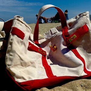 A BOAT & TOTE STORY | IN VINTAGE RED